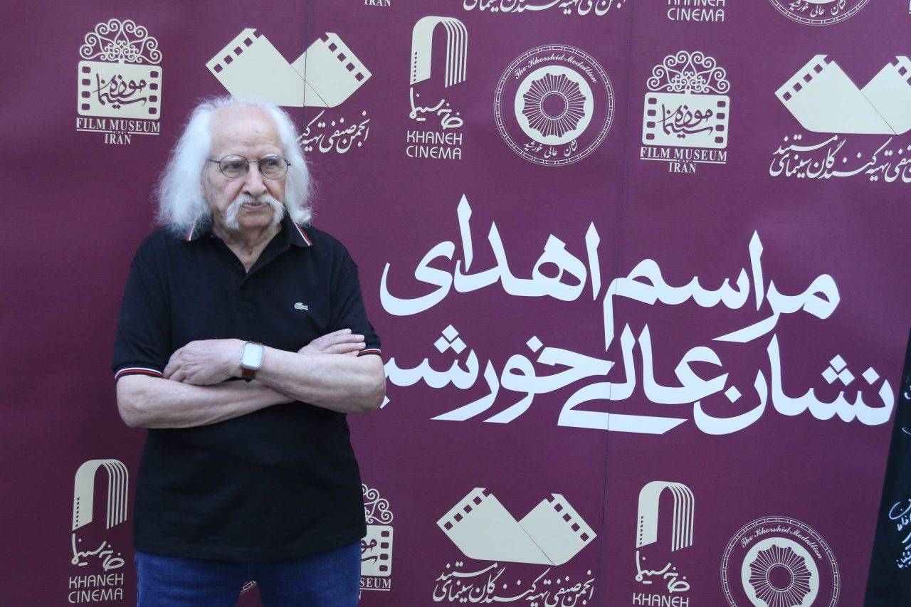 اعطای نشان عالی خورشید