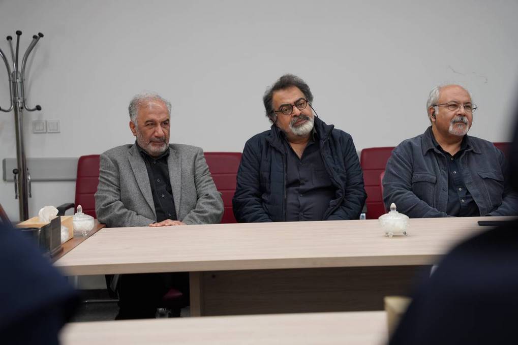 تقدیر از کادر درمان بیمارستان های امام خمینی و شریعتی