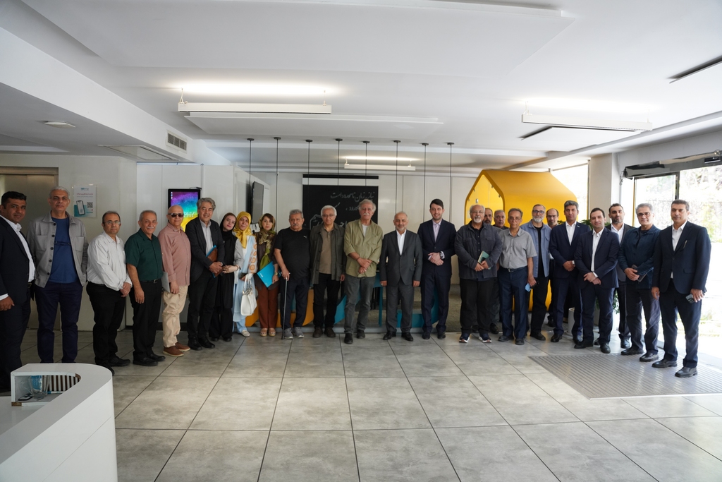 دیدار با مدیران شرکت بیمه دی