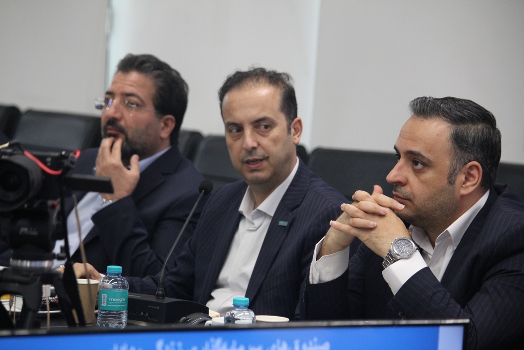دیدار با مدیران شرکت بیمه دی