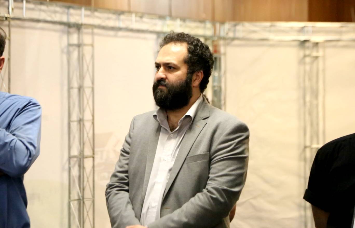 شب همدلی هنرمندان با هموطنان آسیب دیده از جنگ در هتل لاله