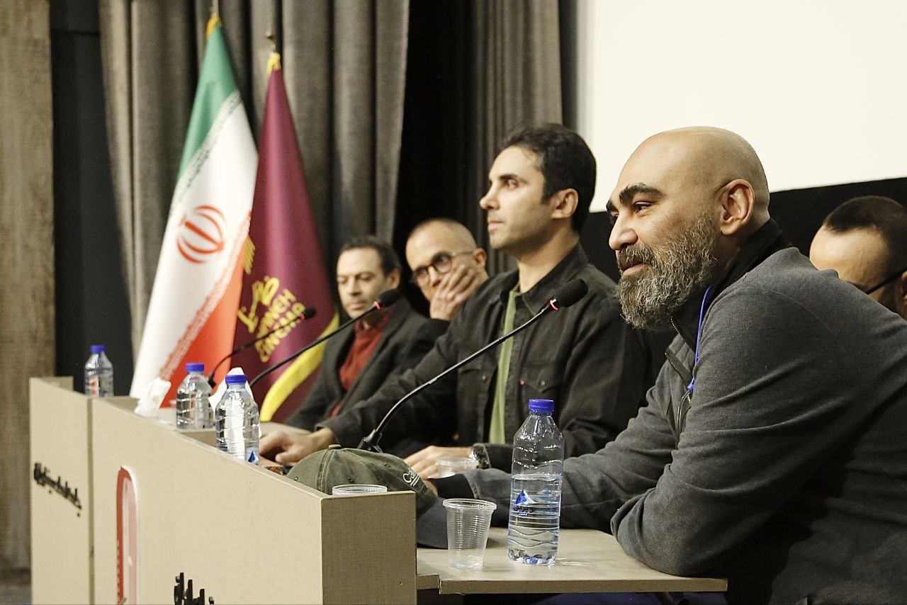 مستندسازان در خانه سینما به تماشای فیلم «میراث» به کارگردانی محمد نجفی و تهیه کنندگی محسن استادعلی نشستند